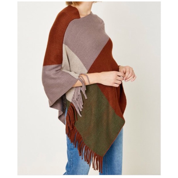 Autumn Spice Colorblock Tassel Knit Soft Poncho - Picture 2 of 3